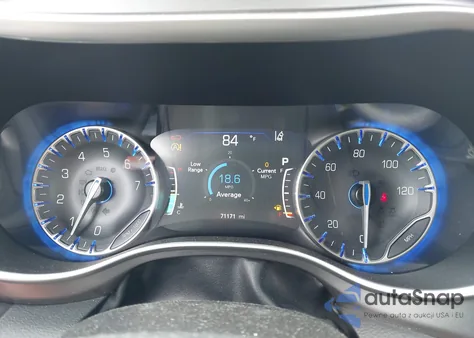 2022 Chrysler Pacifica Touring L z USA, uszkodzony, nr VIN 2C4RC1BG9NR179117